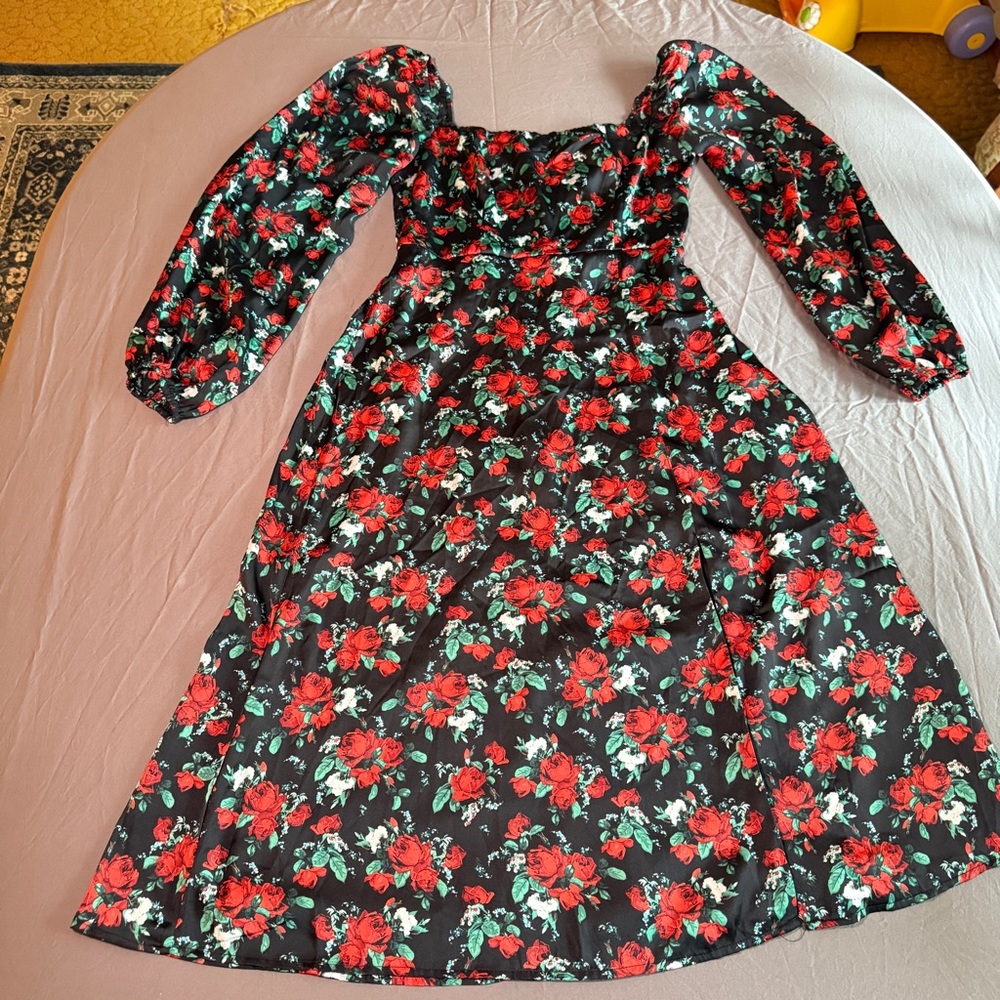 Francesca's Audrey Parks Dress Womens Medium Black Red Floral Debbie